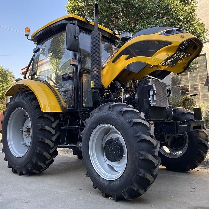 নতুন 2024 গিয়ার ড্রাইভ ফার্ম ট্র্যাক্টর 110HP 120HP গিয়ারবক্স সহ হুইল ট্র্যাক্টর